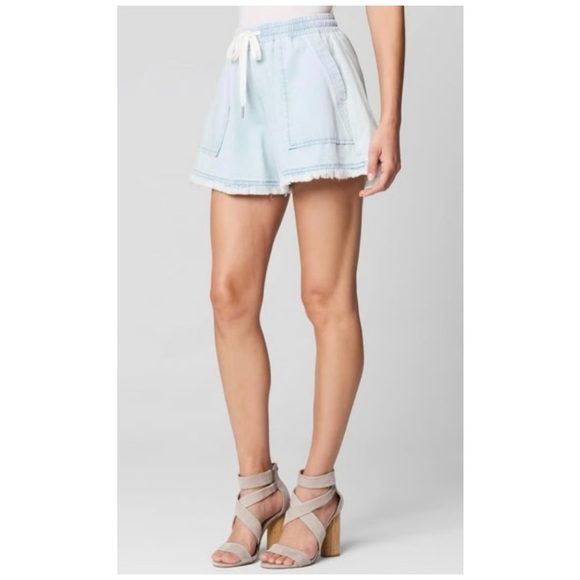 Blank NYC | Doing Too Much Elastic Waist Light Wash Denim Shorts | S - Picture 2 of 13